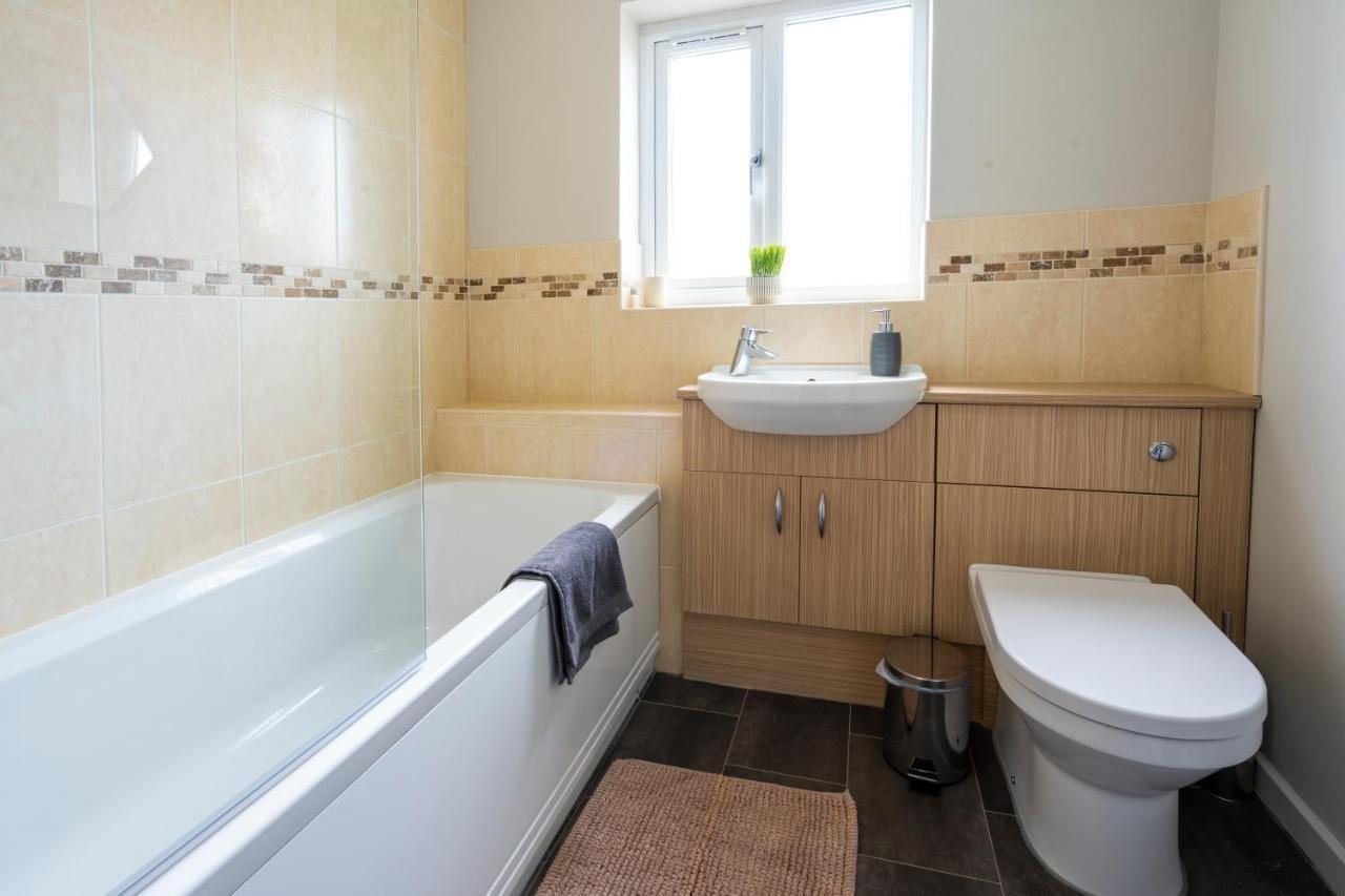 Bright & Modern 4 Bedroom Townhouse Stafford Ngoại thất bức ảnh